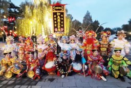 旅游信息网_拾光四十年・欢聚庆团圆|石景山游乐园双节启幕,百摊市集邀市民共贺华诞