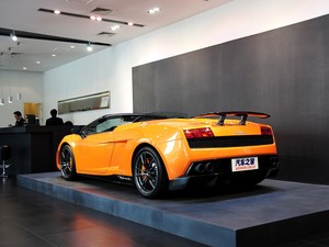 兰博基尼兰博基尼Gallardo2011款 LP 570-4 Spyder Performante