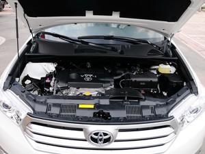 汉兰达 2012款 2.7L 两驱5座运动版