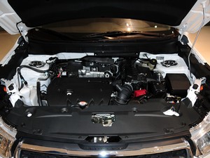 标致4008 2013款 2.0L 四驱豪华型