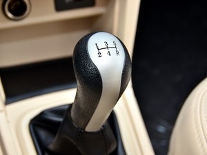 风云2 2013款 两厢 1.5L 手动锐意版