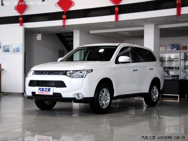 欧蓝德(进口)2013款 2.0L 四驱都市导航版 5座