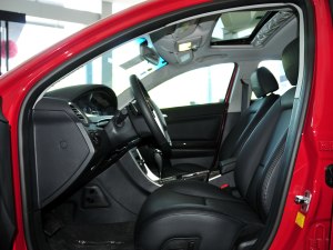 荣威550 2012款 550 1.8L 自动超值版