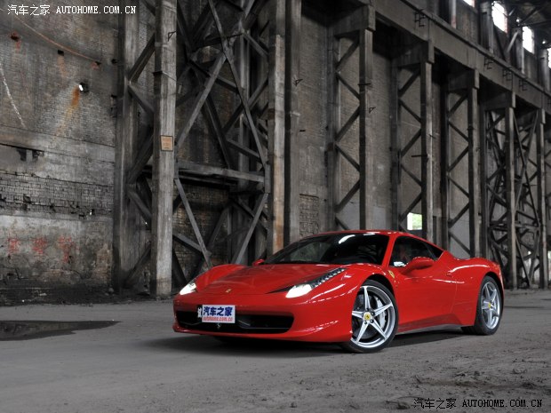 法拉利法拉利法拉利4582011款 4.5 Italia