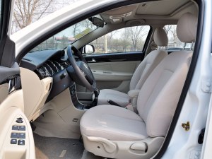 风神S30 2013款 1.6L 手动尊贵型