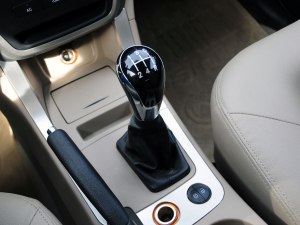 全球鹰GX7 2012款 1.8L 手动舒适型