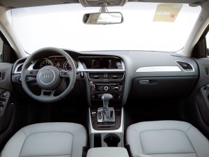 奥迪A4L 2013款 35 TFSI 自动舒适型