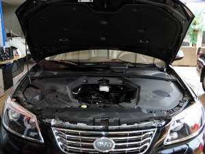 比亚迪S62013款 劲悦版 2.0L 手动精英型