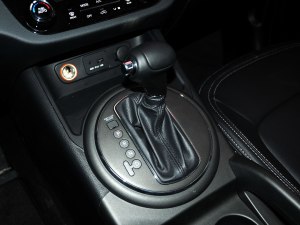 智跑2012款 2.0L 自动两驱版GLS