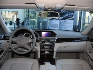 奔驰E级2013款 E260L CGI优雅型