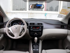 骐达2011款 1.6L CVT豪华型