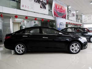 现代北京现代索纳塔八2011款 2.0L 自动豪华版