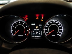 标致4008 2012款 2.0L 四驱时尚型