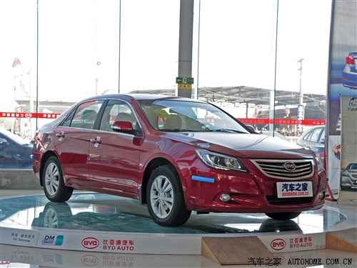 比亚迪G6 2013款 2.0L 手动尊贵型