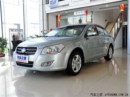 奔腾B70 2012款 1.8AT 时尚型