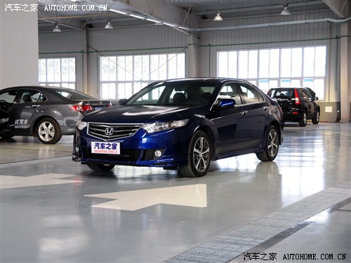 思铂睿2009款 2.4L TYPE-S NAVI