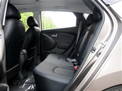 北京现代ix352012款 2.0l 自动两驱精英版gls