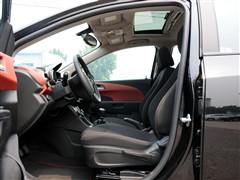 爱唯欧2011款 两厢 1.6 mt sx