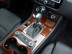 途锐2011款 3.0tsi v6 高配型