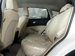 逍客2012款 2.0xl 火 cvt 2wd