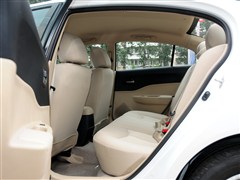 奔腾b502012款 1.6l mt时尚型