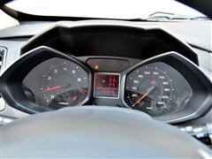 风云2 2013款 两厢 1.5l 手动锐意版