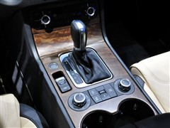 途锐2011款 3.0tdi v6 柴油豪华型