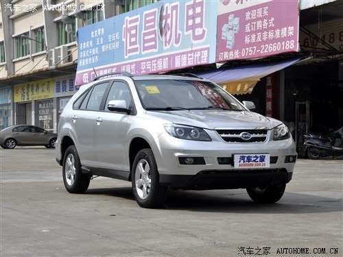 比亚迪s62013款 劲悦版 2.0l 手动尊贵型