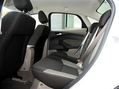 福克斯2012款 三厢 1.6l at舒适型