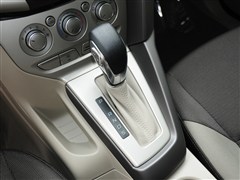 福克斯2012款 三厢 1.6l at舒适型