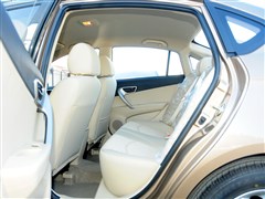 v5菱致2012款 1.5l 手动舒适型