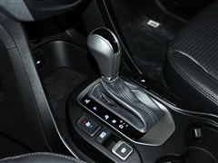 全新胜达2013款 2.4l 基本型