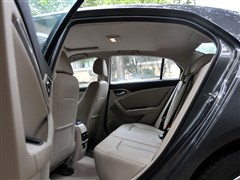 奔腾b90 2012款 2.0l 自动豪华型