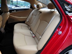 现代 北京现代 索纳塔八 2011款 2.0l 自动尊贵版