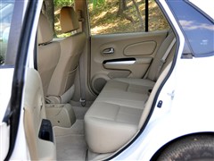 启辰 东风日产 启辰d50 2012款 1.6l 手动尊贵版