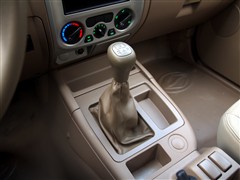 陆风 陆风汽车 陆风x6 2011款 2.8l 两驱超值版
