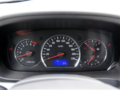 长安 长安汽车 悦翔v5 2012款 1.5l 手动梦幻型