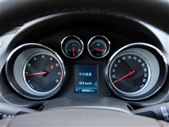 别克 通用别克 君威 2012款 2.4l sidi旗舰版