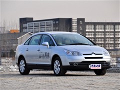 别克 通用别克 君威 2011款 2.4l sidi旗舰版