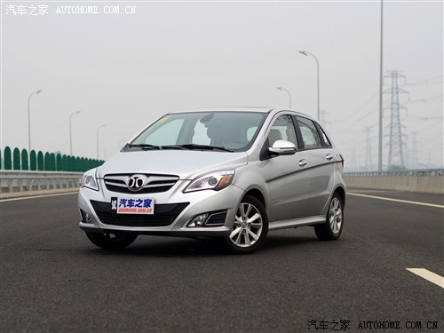 北京汽车 北京汽车 北京汽车e系列 2012款 1.5l 乐尚手动版
