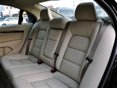 沃尔沃 长安沃尔沃 沃尔沃s80l 2010款 2.5t 智尊版