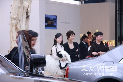 神秘富豪低调出手 北京车展多款豪车被抢购