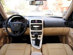 中华H330 2013款 1.5L 自动舒适型