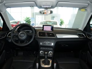 奥迪Q3 2013款 35 TFSI quattro 豪华型