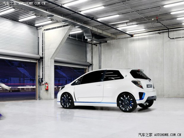 丰田丰田(进口)YARIS(海外)2013款 Hybrid-R Concept