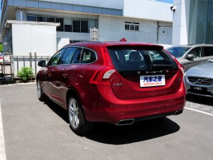 沃尔沃沃尔沃(进口)沃尔沃V602014款 T5 基本型