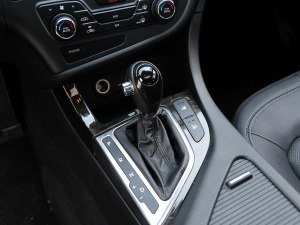 起亚K5 2012款 2.0L AT DLX-2