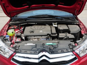 世嘉2013款 三厢 1.6L 手动品尚型