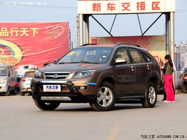 比亚迪S6 2013款 白金版 2.0L 手动尊贵型