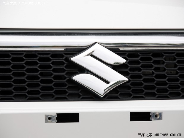 铃木长安铃木天语 SX42013款 酷锐 手动基本型